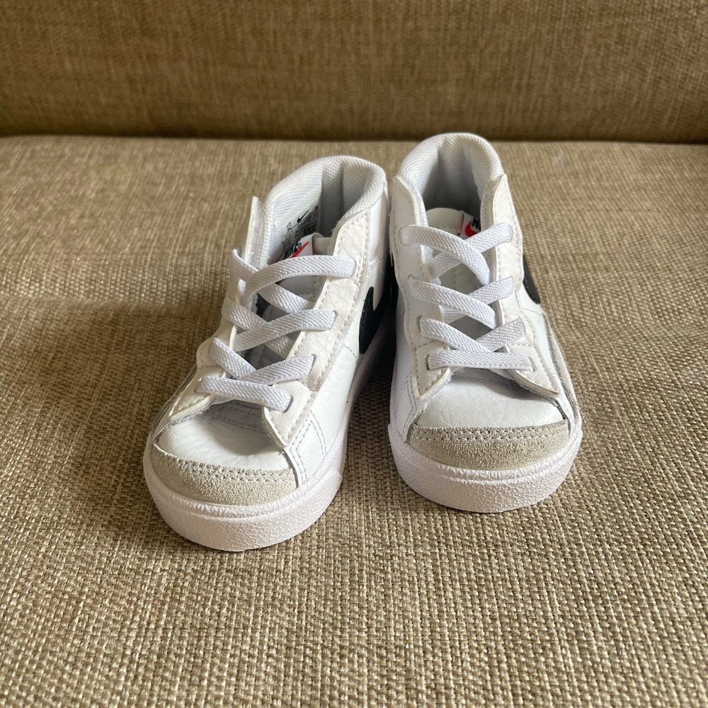 Nike tenis for kids